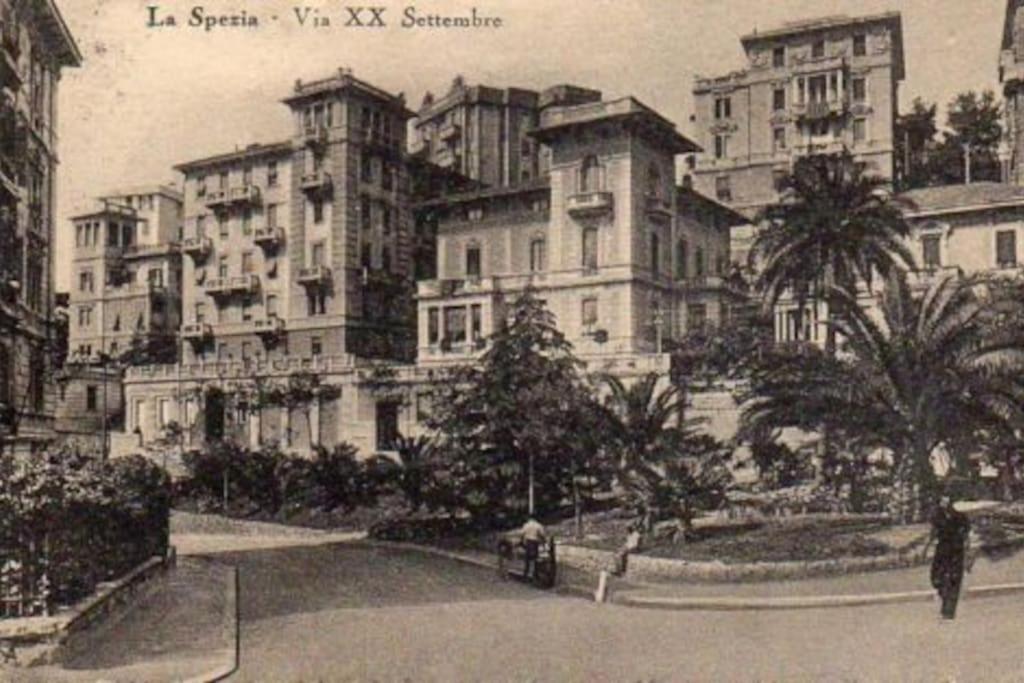 La Casa Del Forziere Verde Специя Екстериор снимка